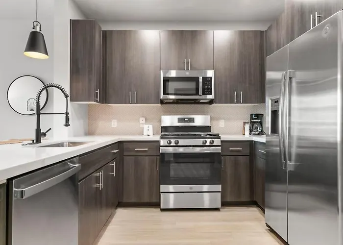 Cozysuites Phx Roro Gym Pool Pets Parking #7 * Phoenix