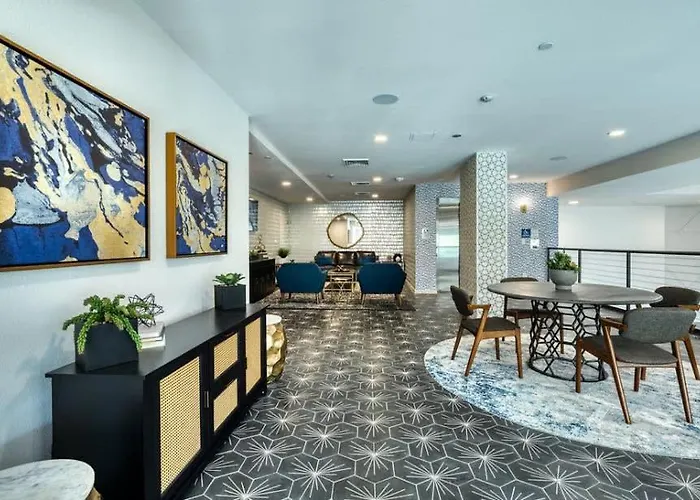 Cozysuites Phx Roro Gym Pool Pets Parking #7 Apartment *